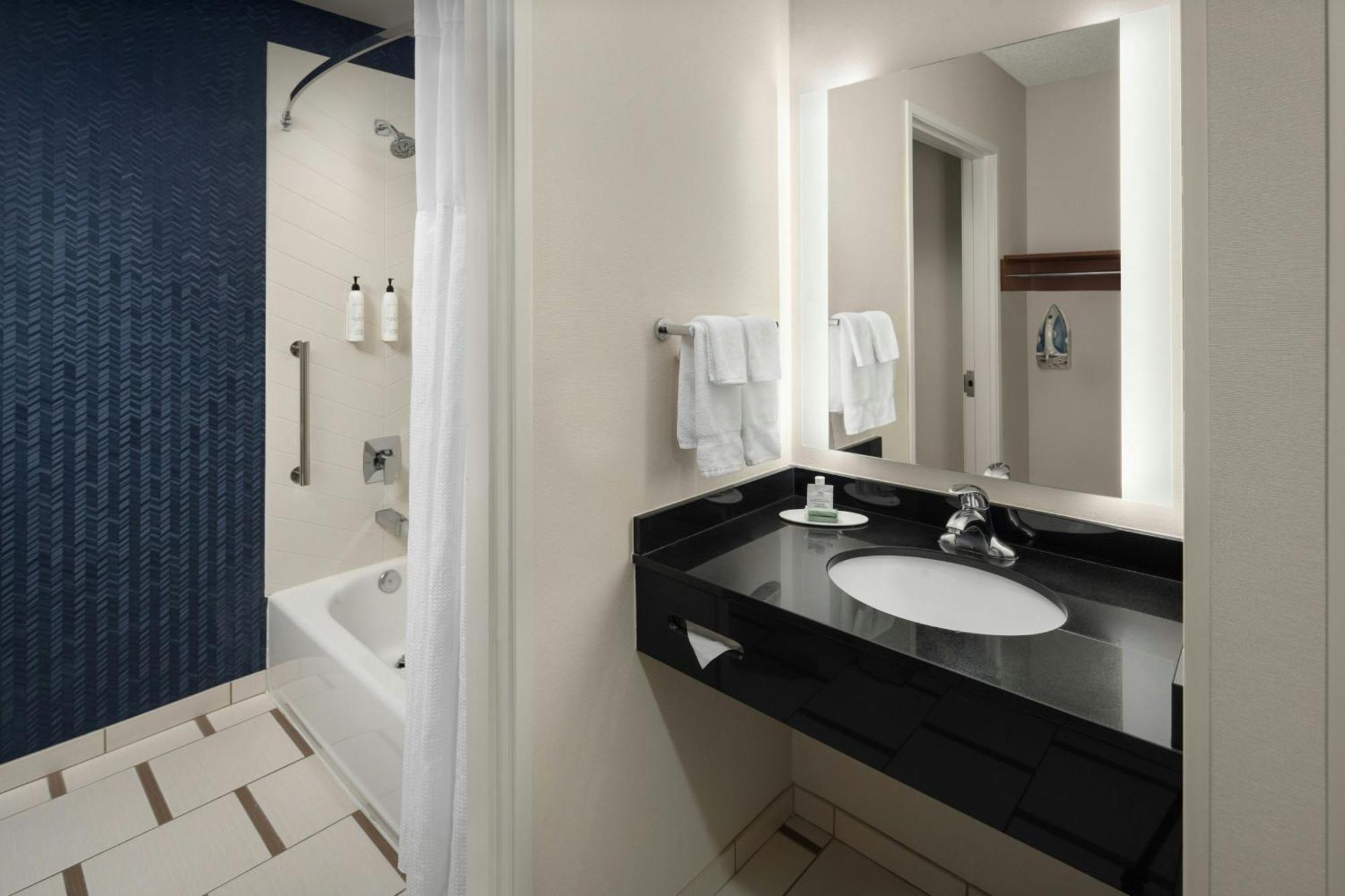 Fairfield Inn & Suites Portland South/Lake Oswego Extérieur photo